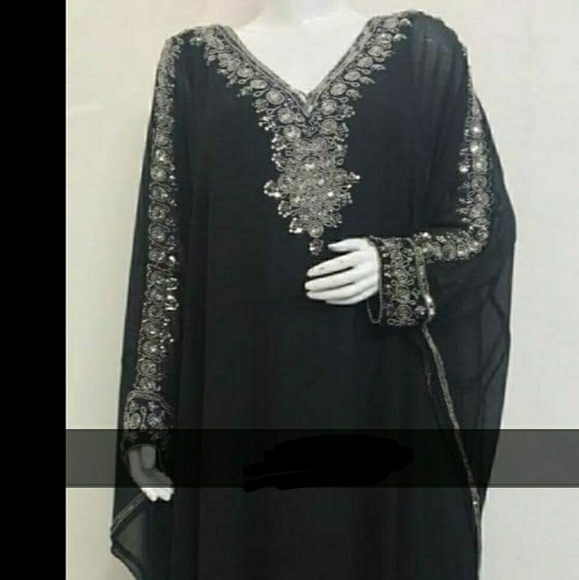 Arabic dress - Picture 1 of 2